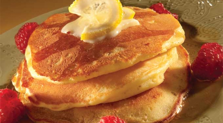 Easy Lemon Soufflé Pancakes