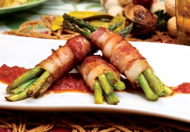Image of Bacon-Wrapped Asparagus with Tomato Spiced Jam