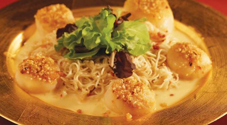 Macadamia Nut Praline Seared Scallops Macadamia Nut Praline Seared Scallops