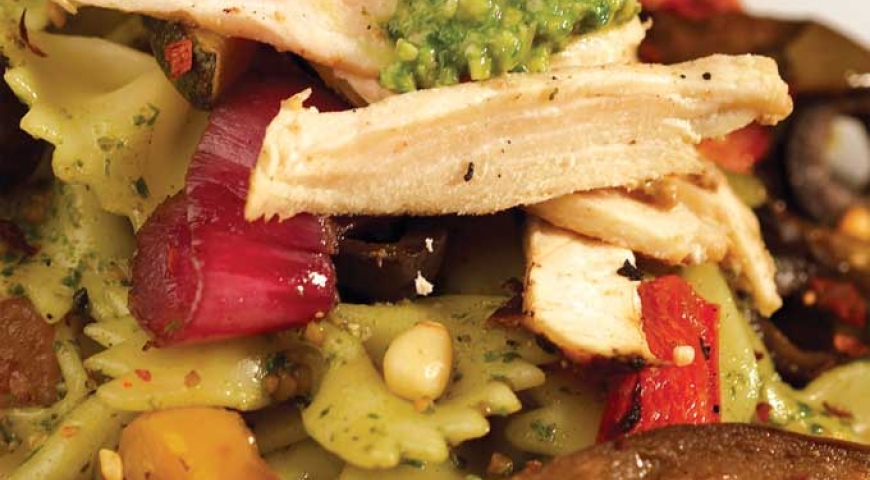Pasta Salad with Veggies & Turkey Pasta Salad with Veggies & Turkey