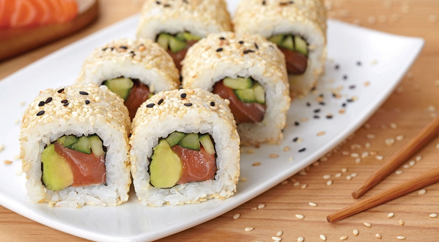 Uramaki (Reverse Roll)