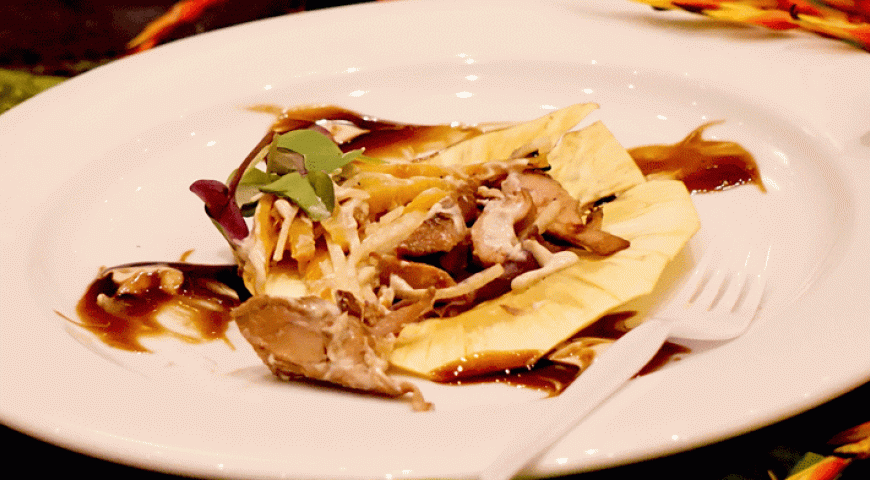 Smoked Kona Coffee Chicken Tostada Hawaiian Style Smoked Kona Coffee Chicken Tostada Hawaiian Style