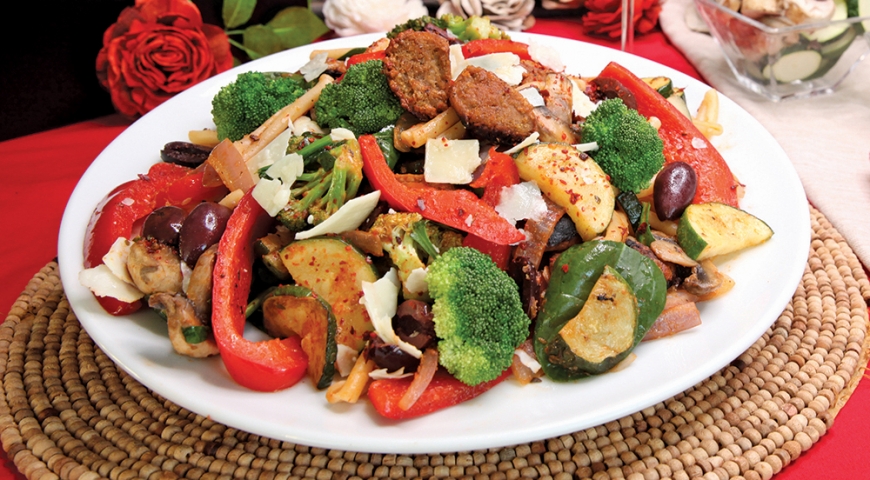 Mediterranean Vegetarian Pasta