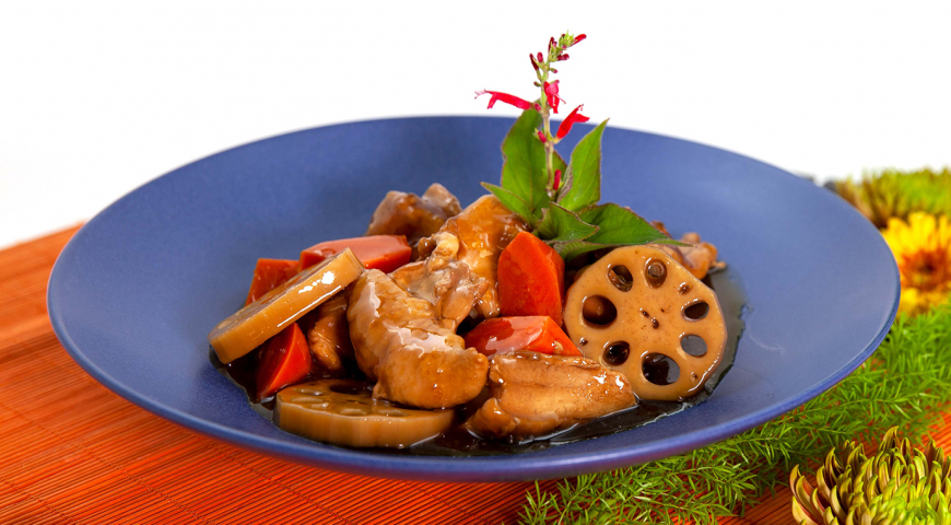 Simmered Chicken with Lotus Root (Chikuzenni) 