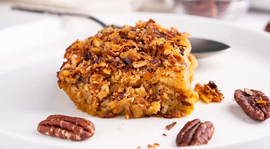 Pumpkin Coconut Crunch Cake