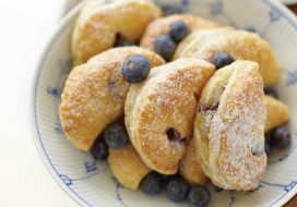 Image of Blueberry Cheesecake Puffs