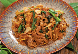 Image of Fried Big Rice Noodles with Sweet Soy (Pad Siew)