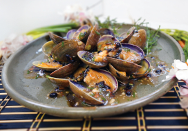 Image of Easy Black Bean Clams